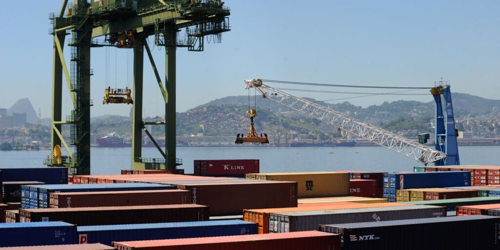 governo-projeta-superavit-comercial-de-ate-us$-90-bilhoes-em-2026