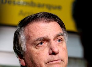bolsonaro-deve-ser-internado-amanha-para-realizar-cirurgia
