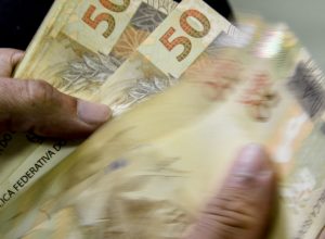 isencao-de-ir-para-quem-ganha-ate-r$-5-mil-entra-em-vigor